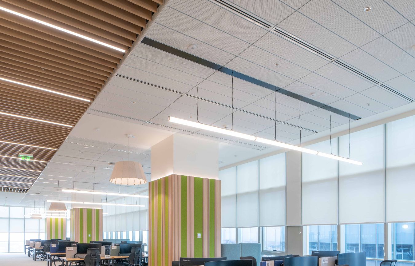 CLIFFORD CHANCE - Image 9